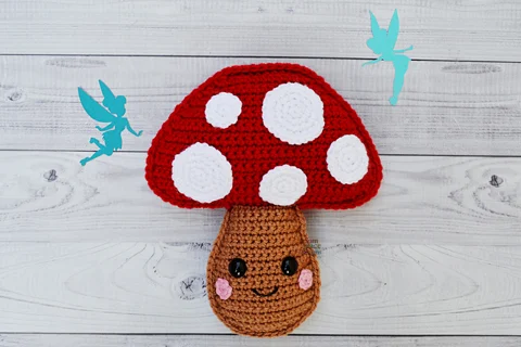 Mushroom-crochet-pattern toy
